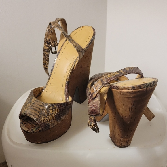 Nine West Platform Shoe - Picture 3 of 3